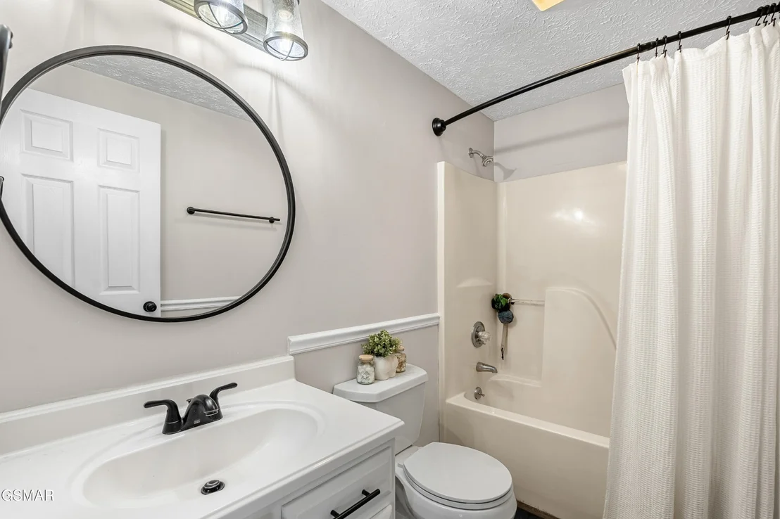 Photo of 1266 Sunrise Drive