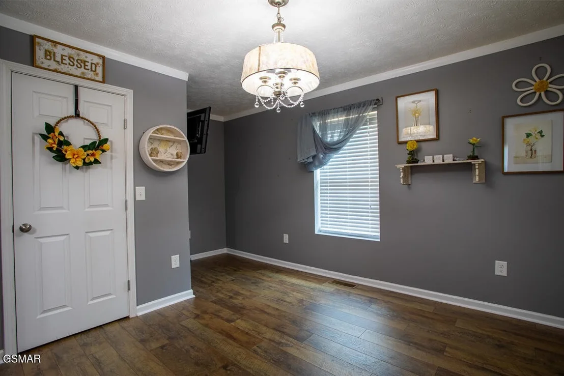 Photo of 430 Spicer Lane