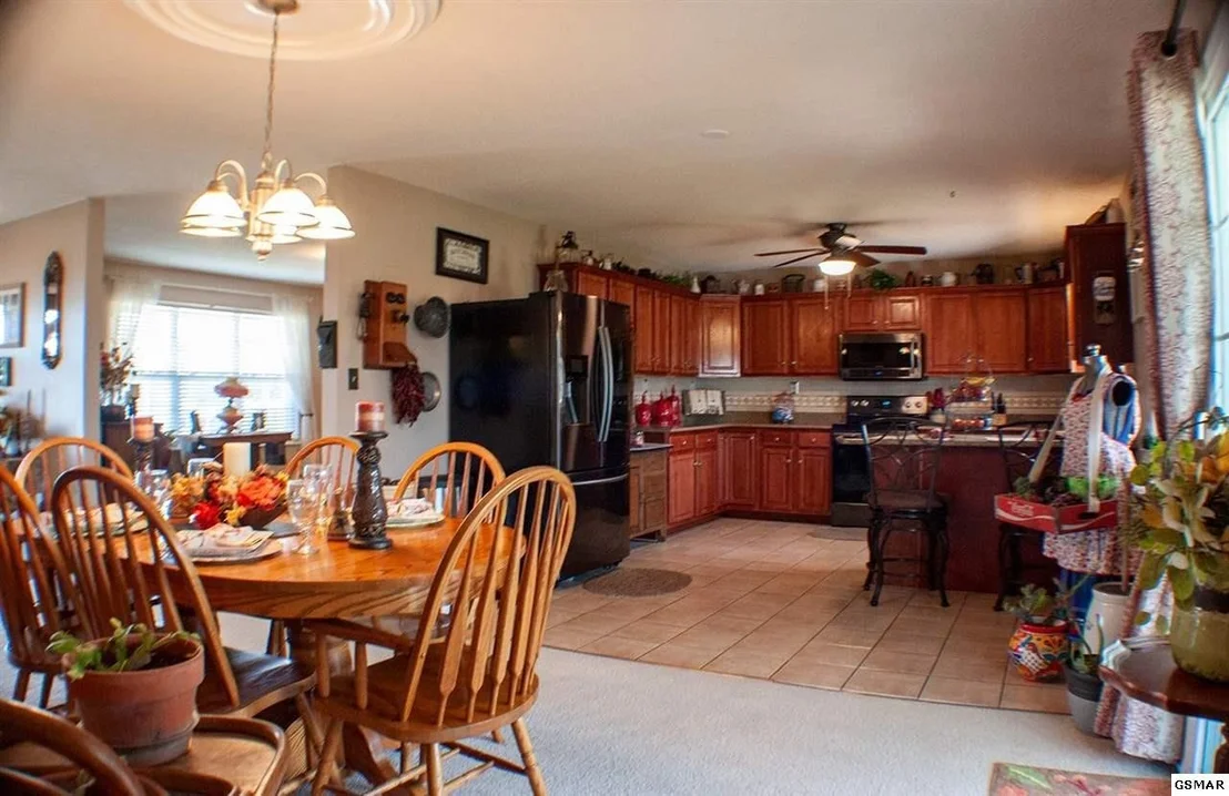 Photo of 807 WINDSTONE Drive