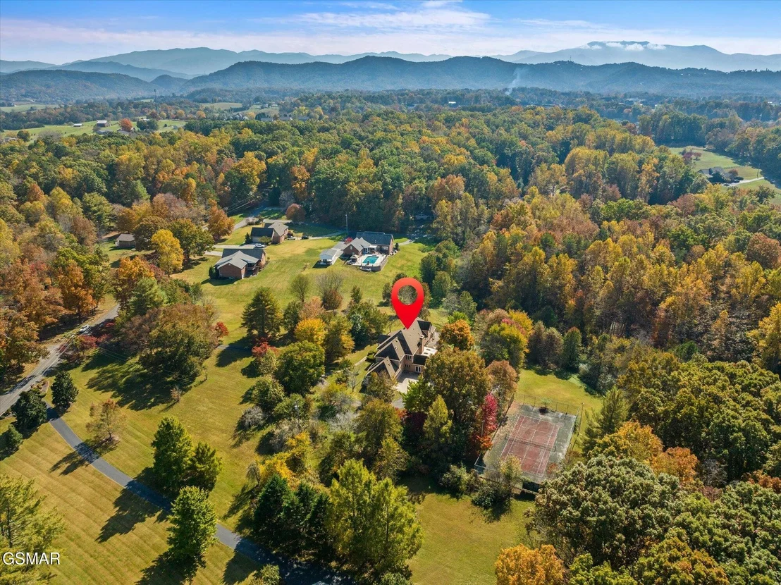 Photo of 1435 White Oak Drive