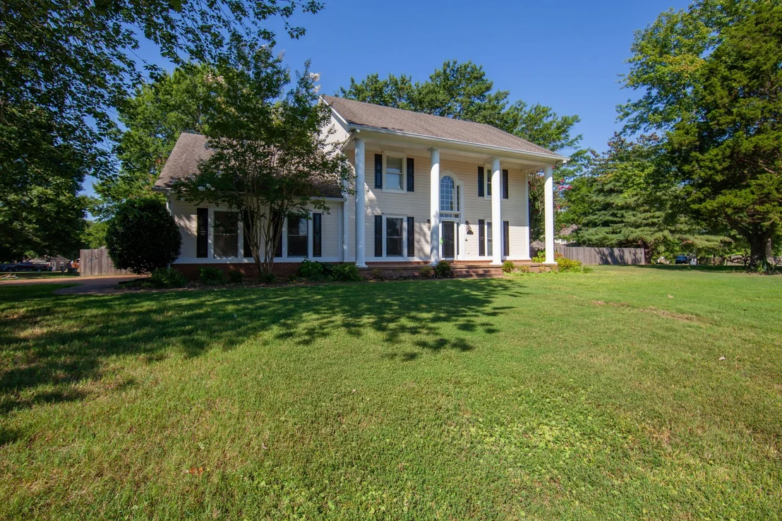 Photo of 465 Shadow Ridge Dr