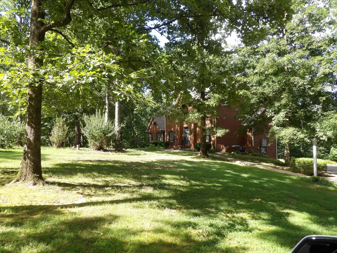 Photo of 570 Gregson Pl