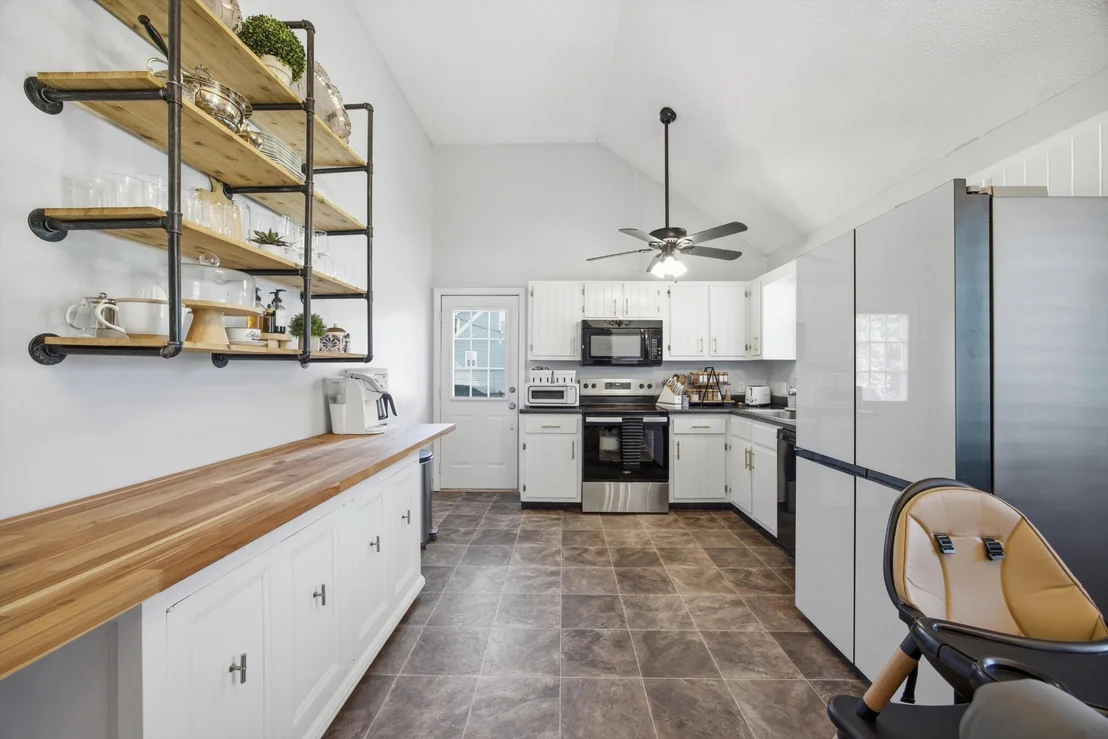 Photo of 36 Crest Circle
