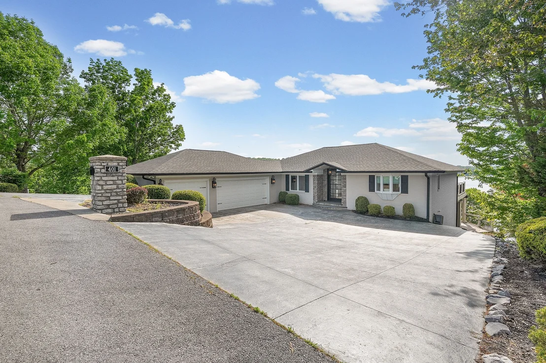 Photo of 401 Pollard Cir