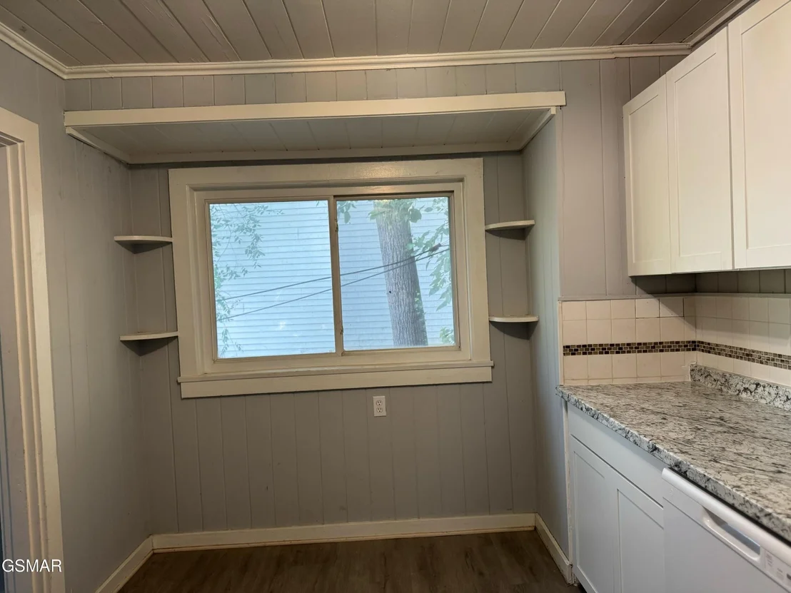 Photo of 409 Eastgate Road