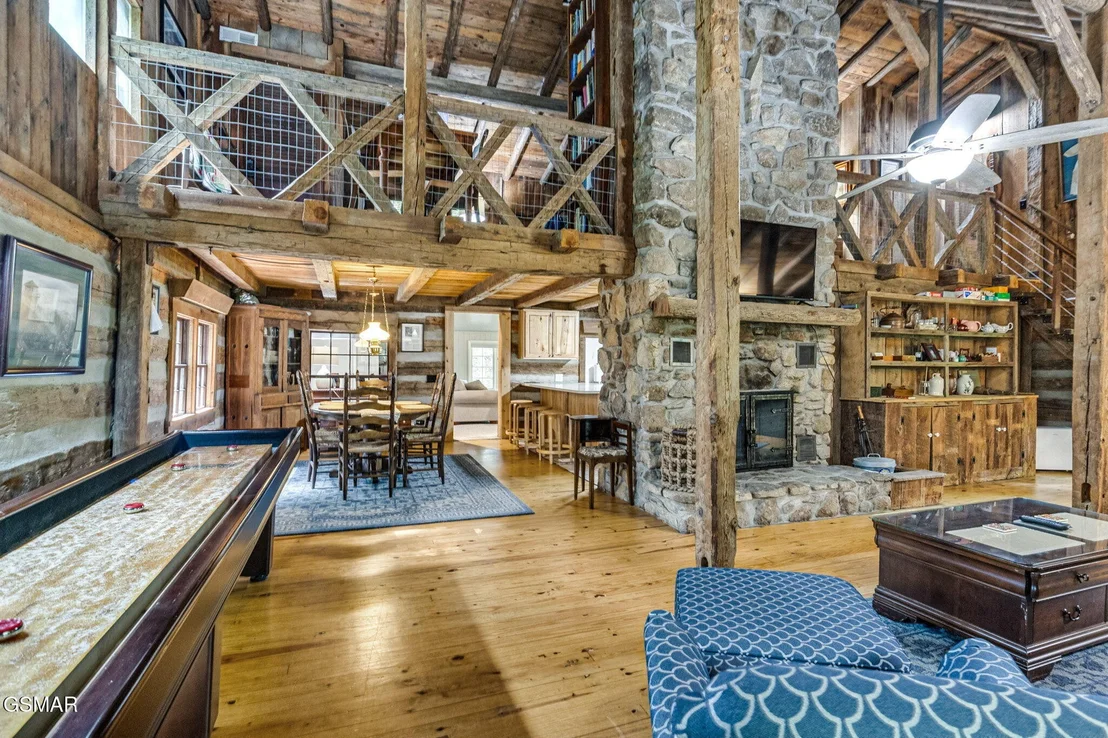 Photo of 2741 Mountain View Circle