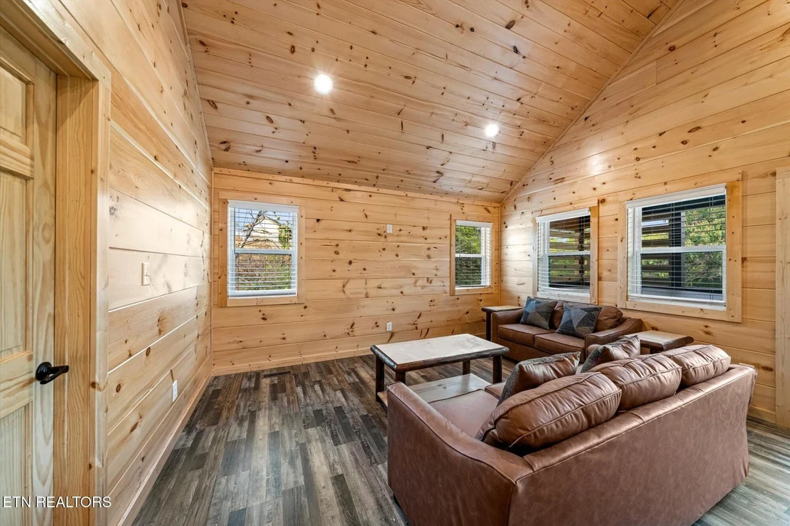 Photo of 2435 Cobbler Way