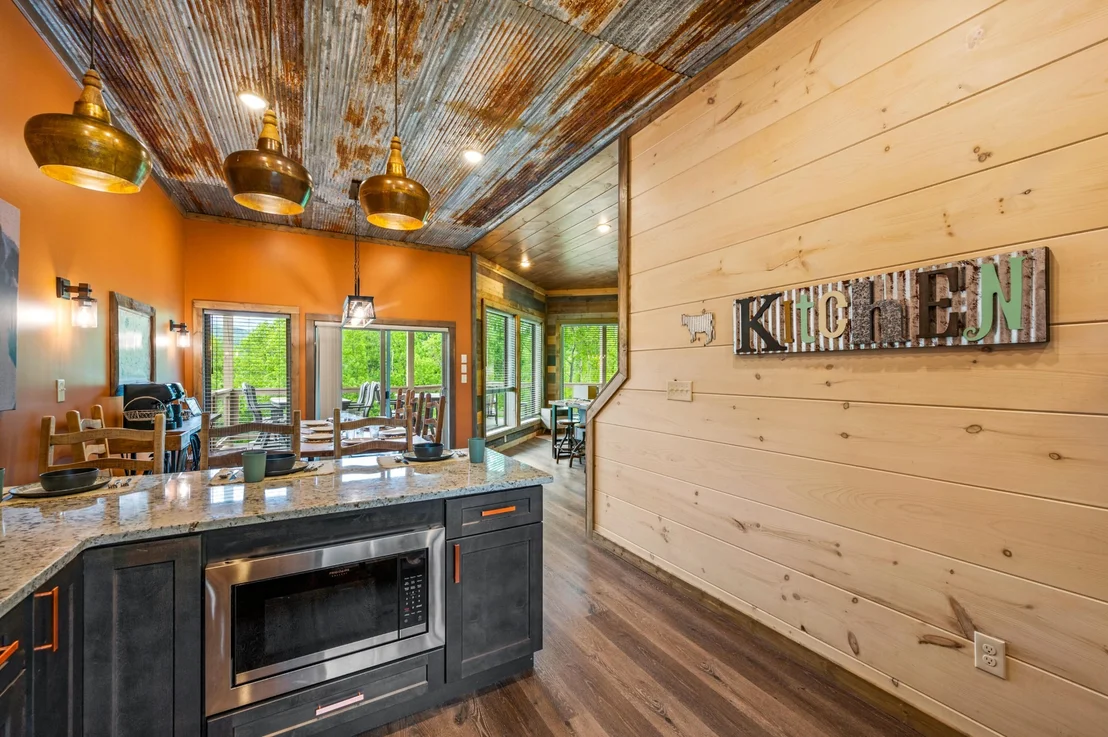 Photo of 1237 Hemlock Drive