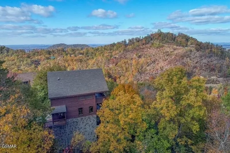 Photo of 2131 Windy Lane