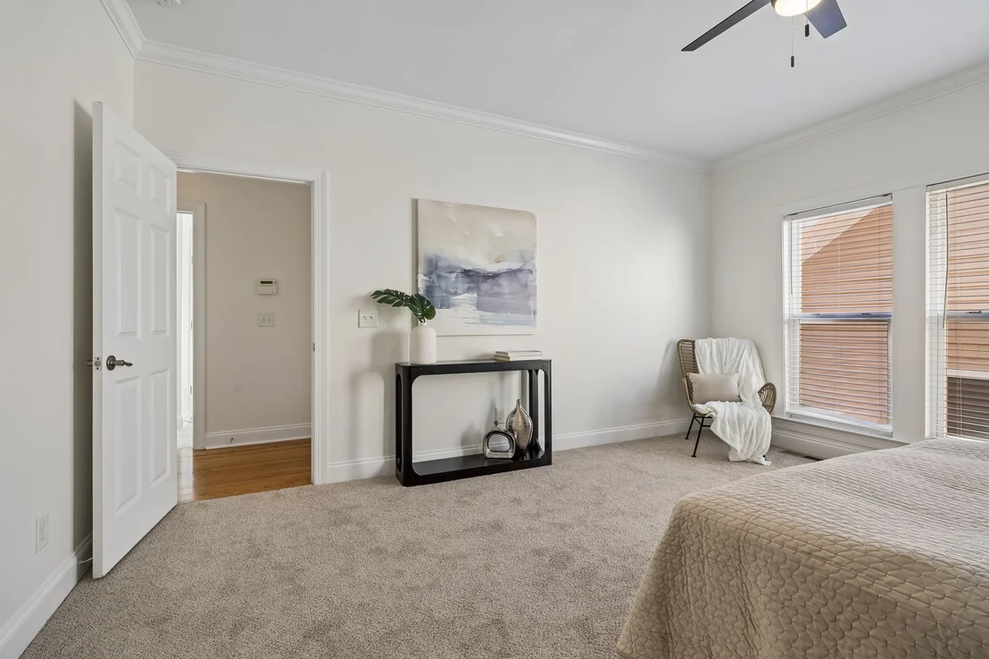 Photo of 126 Jasper Ave