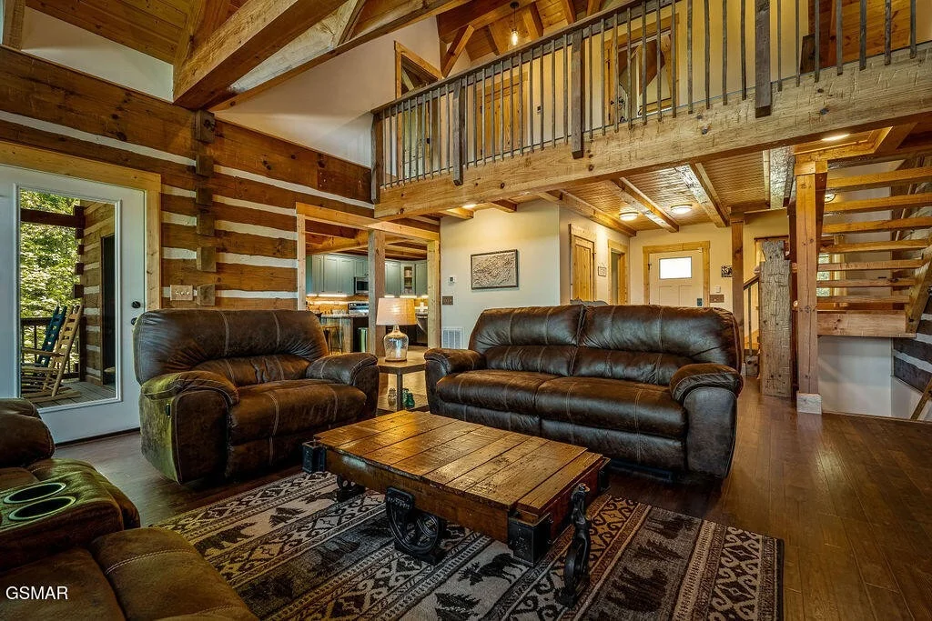 Photo of 335 Hawken Drive