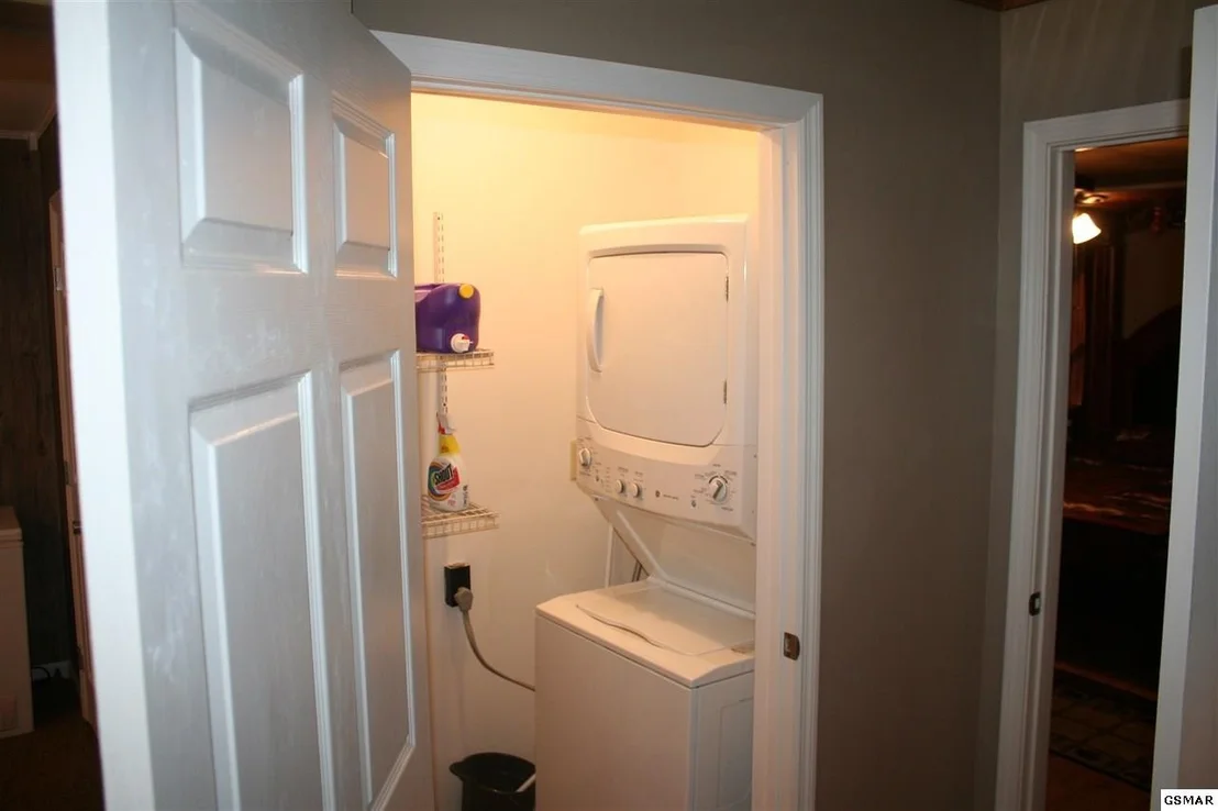 Photo of 3032 Arch Road