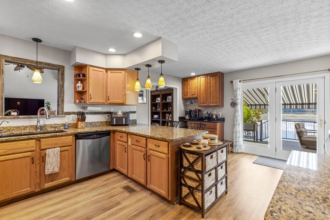 Photo of 122 Eagle Point Drive