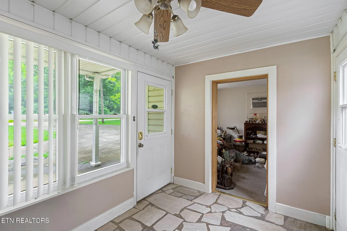 Photo of 679 N Wright Rd