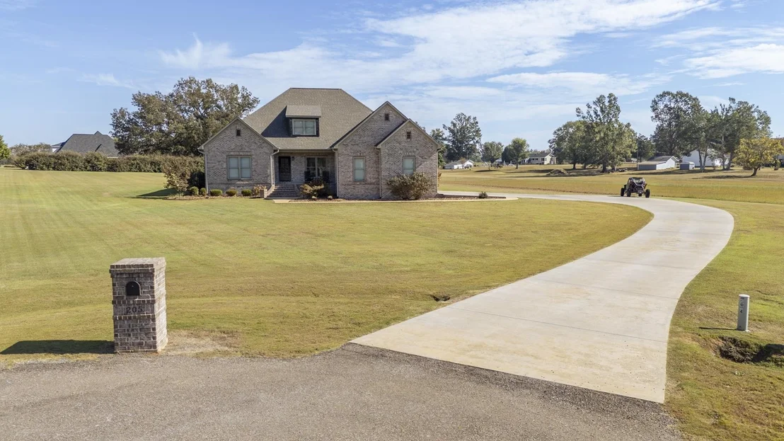 Photo of 205 TWIN FORK LN