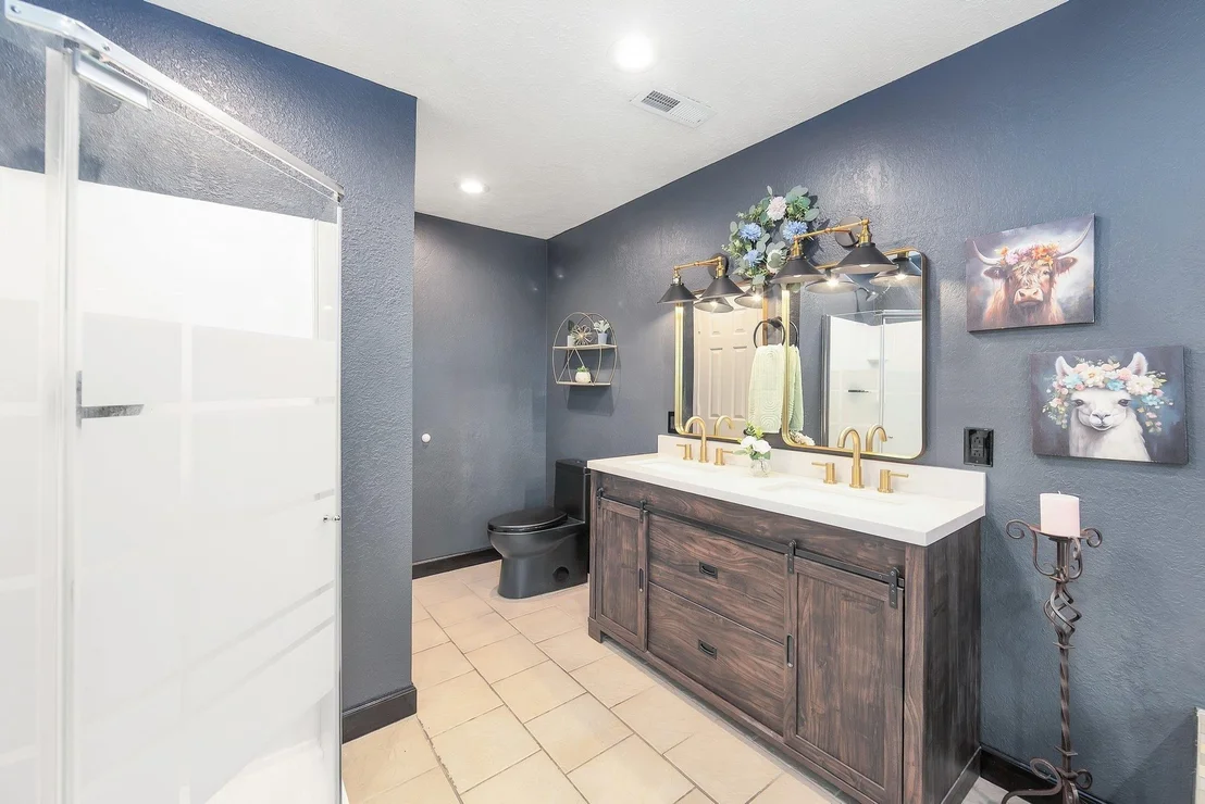 Photo of 200 HILLCREST DR