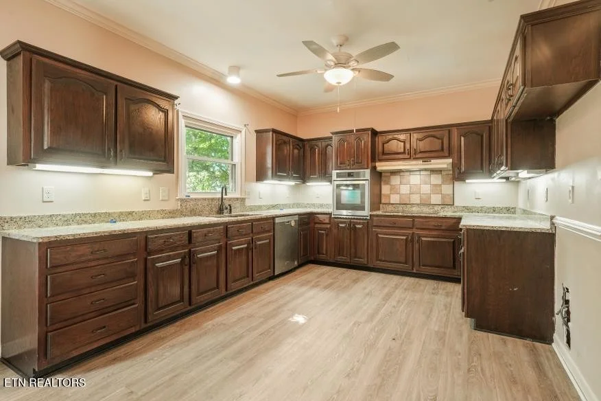 Photo of 1210 Briar Lea
