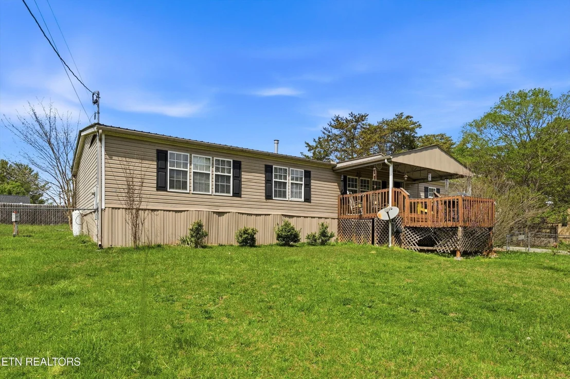 Photo of 122 2nd St