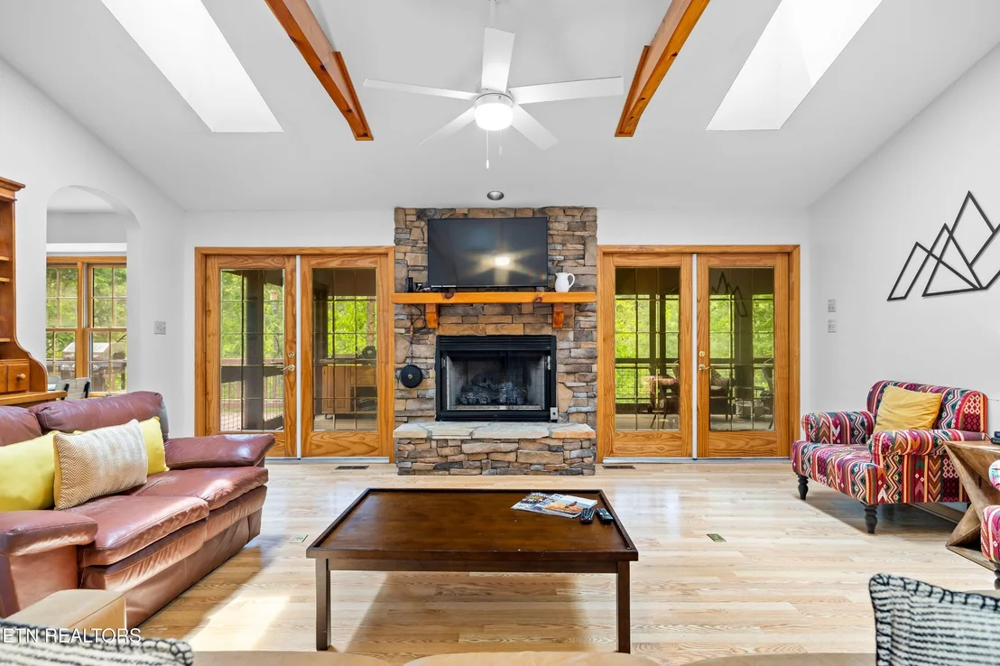 Photo of 229 Cobblestone Way
