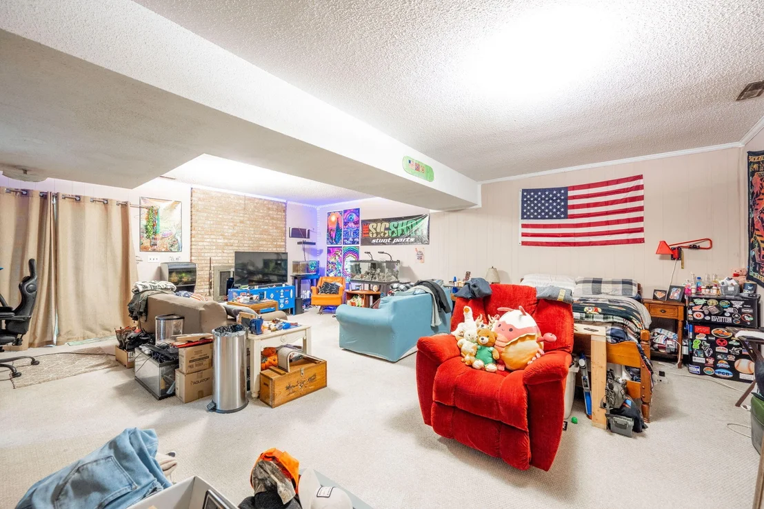 Photo of 497 Glenpoint Lane