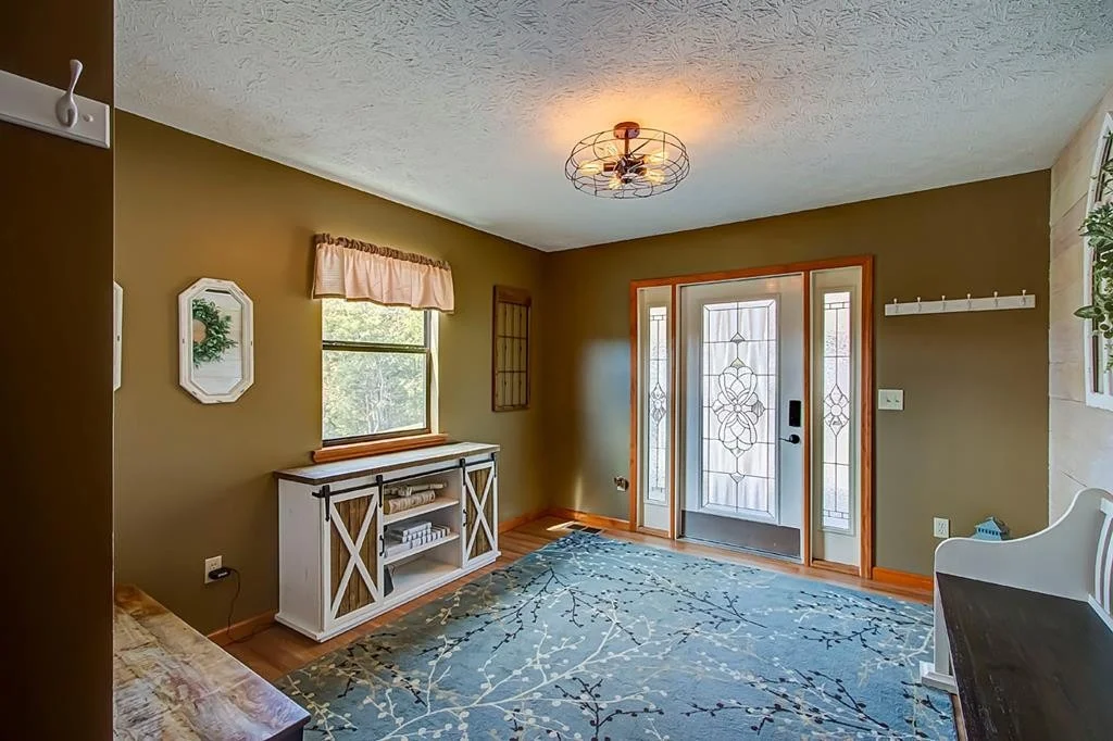 Photo of 669 Red Bud Lane