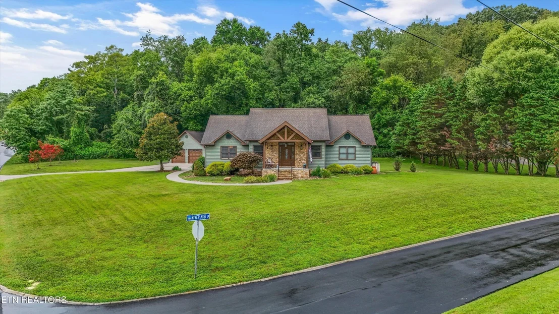 Photo of 2939 Deep River Drive