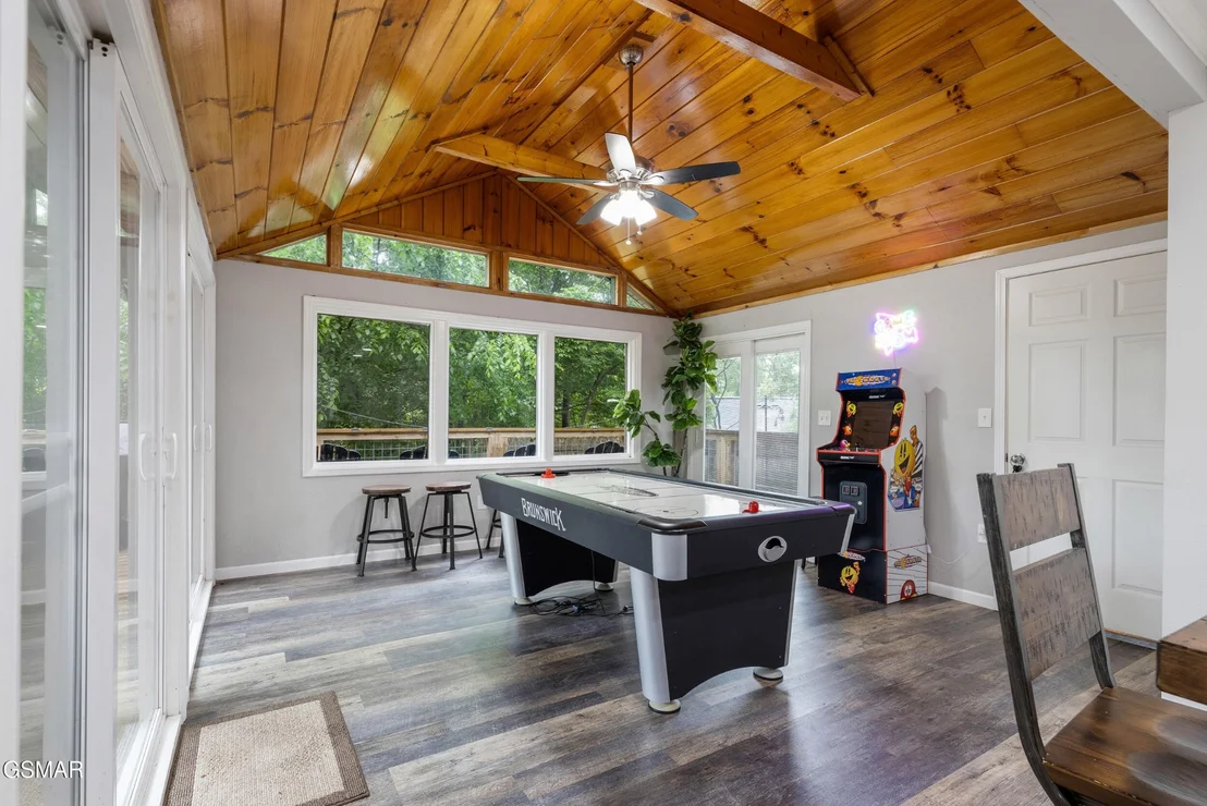 Photo of 2887 Pine Haven Drive