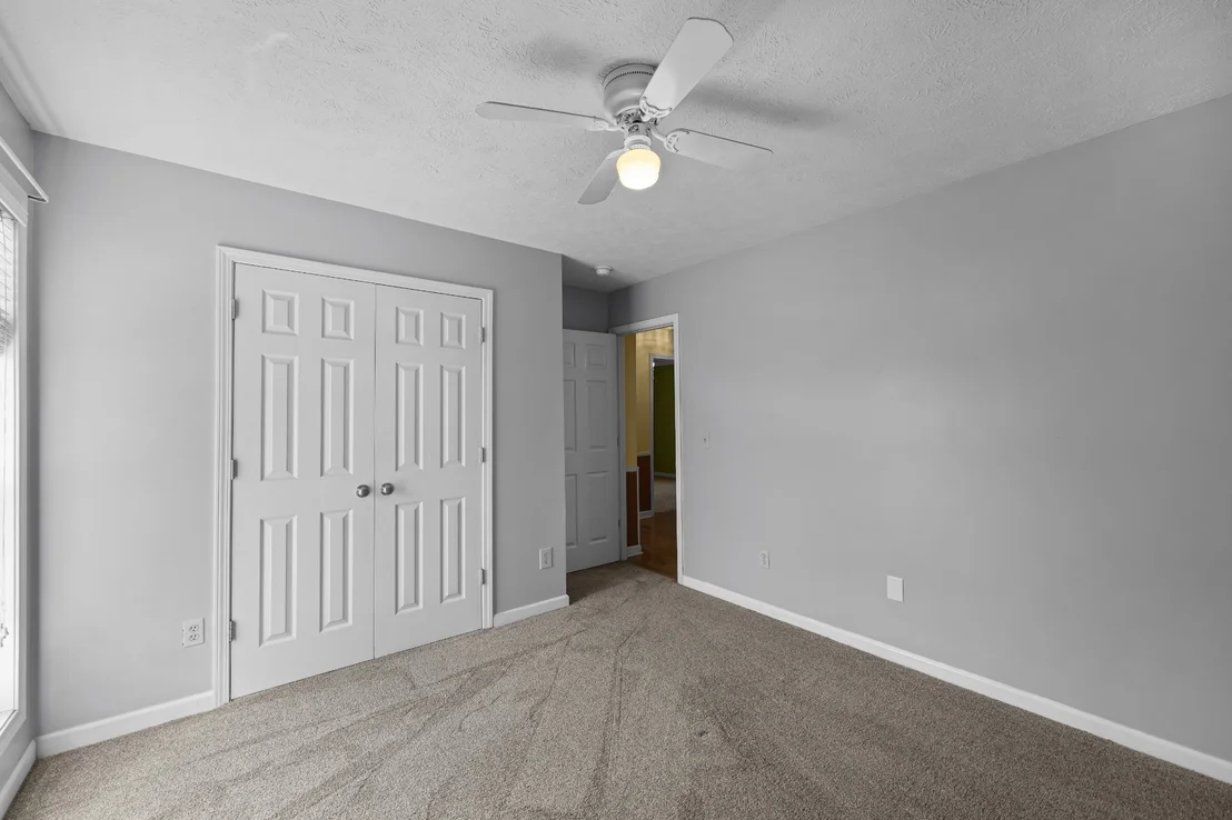 Photo of 40 Glenhurst Dr