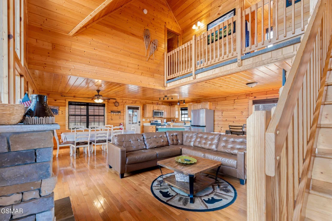 Photo of 1549 Bears Den Way