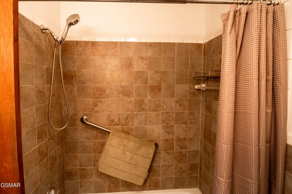 Photo of 1121 Mayors Drive
