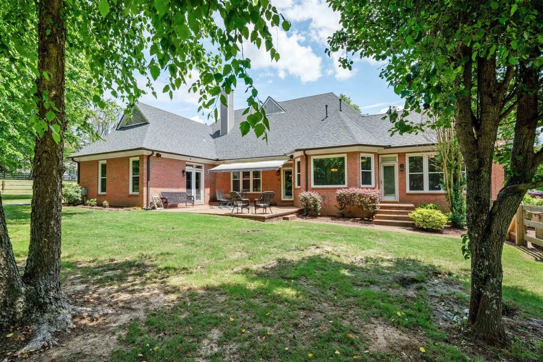 Photo of 685 COLD CREEK DR