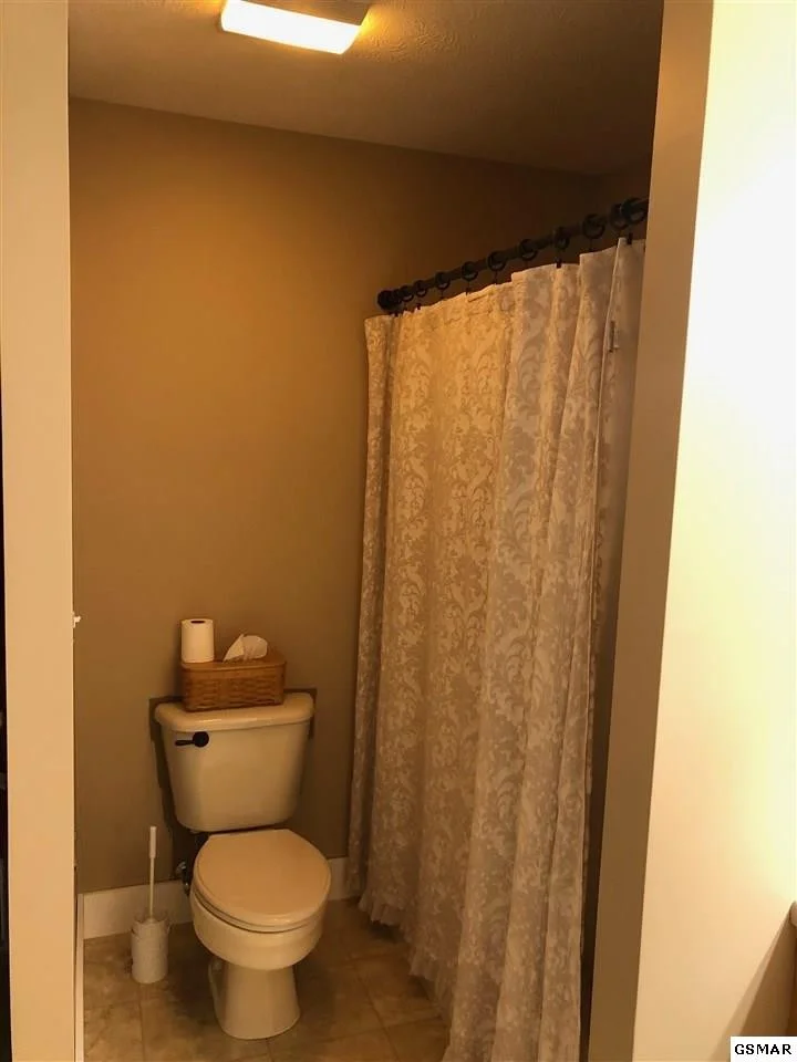 Photo of 906 Brenna