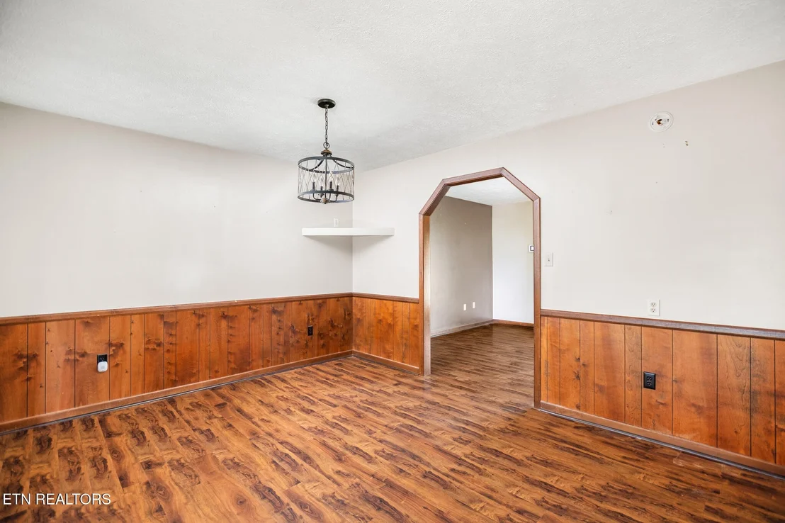 Photo of 230 Grandview Drive