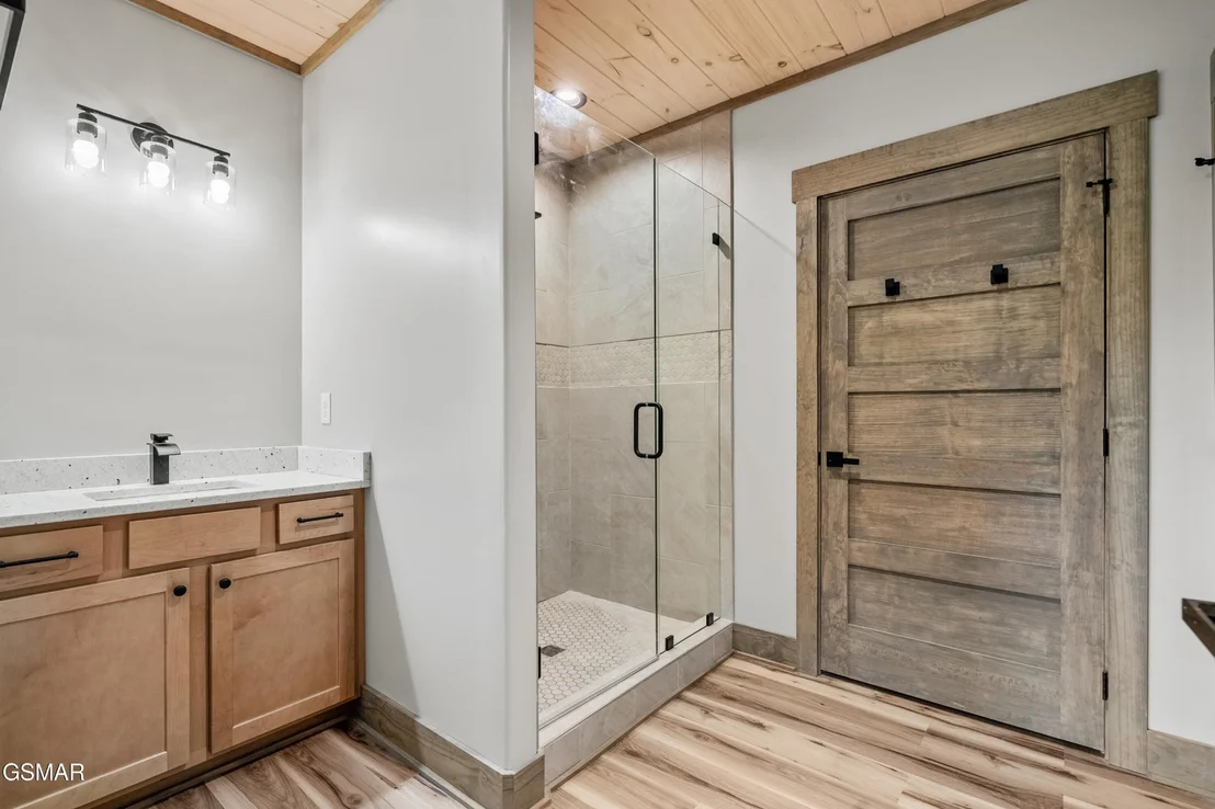 Photo of 745 Pinecrest Drive