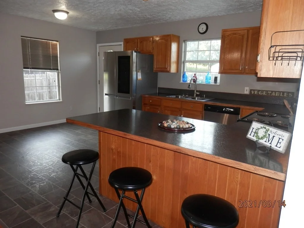 Photo of 693 Ross Drive