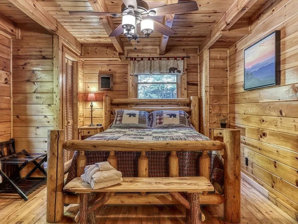 Photo of Unit DANCINGBEARFOOT at 2241 Beach Front Drive