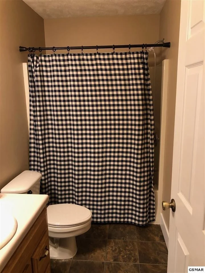Photo of 906 Brenna
