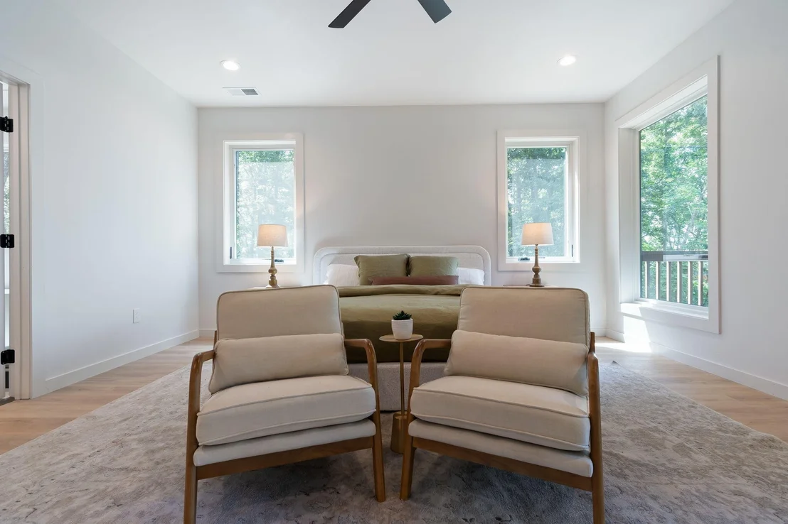 Photo of 900 Valley View Drive