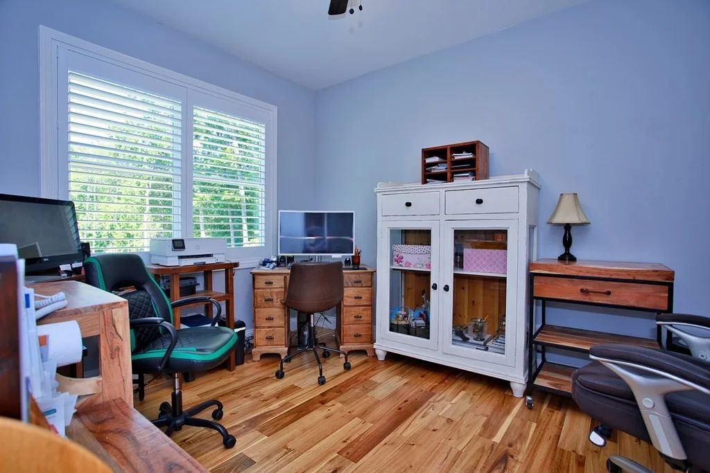 Photo of 250 Blount Circle