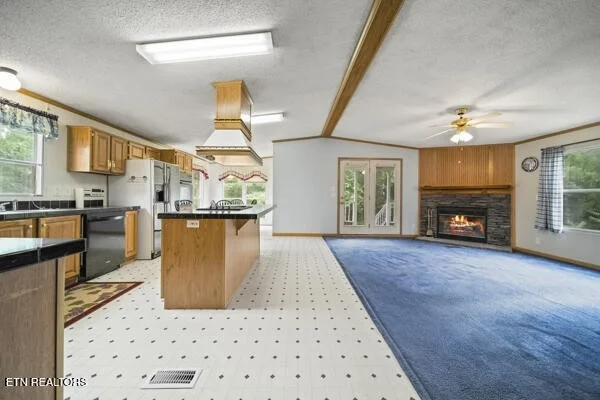 Photo of 998 Pleasure Rd