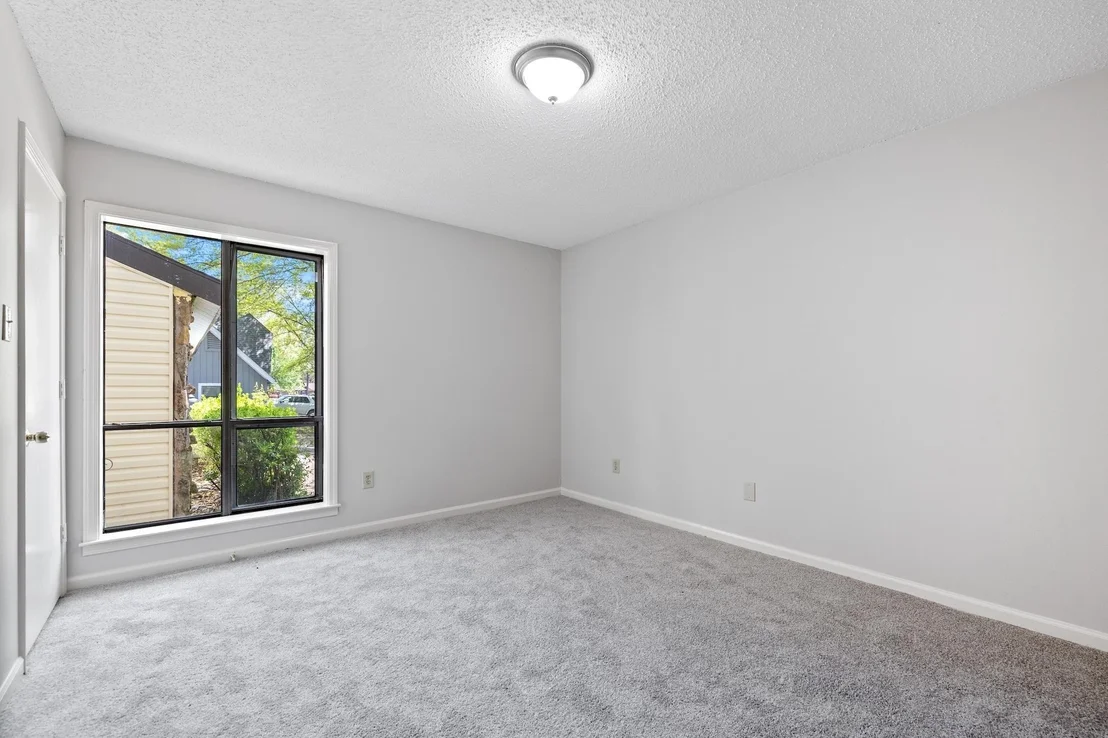 Photo of 3260 RUSKIN RD