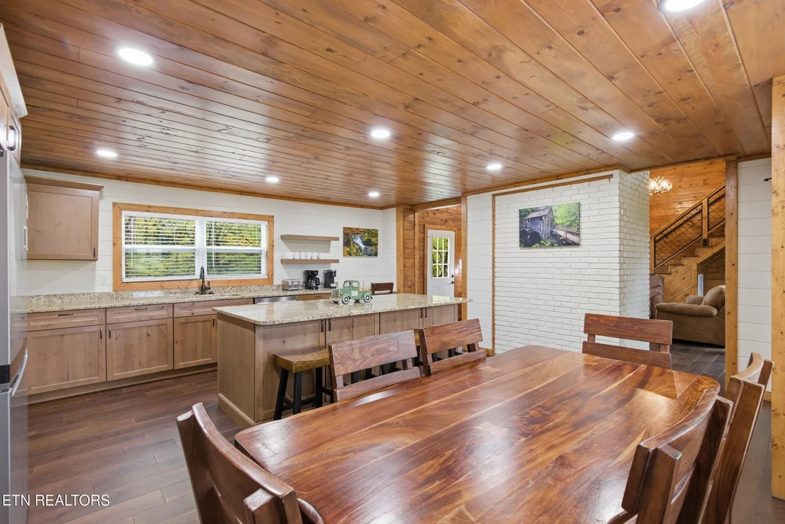 Photo of 2690 High Valley Drive