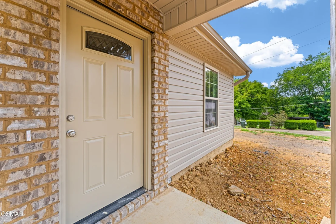 Photo of 1018 Cedar Ln