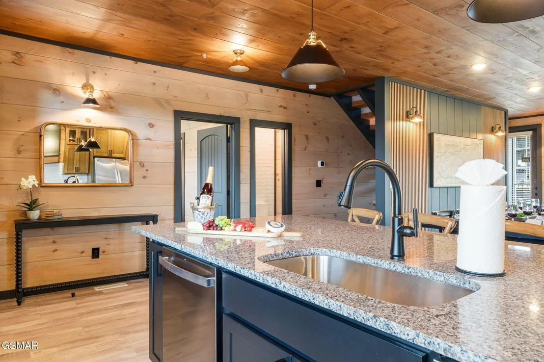 Photo of 1716 Knotty Log Way