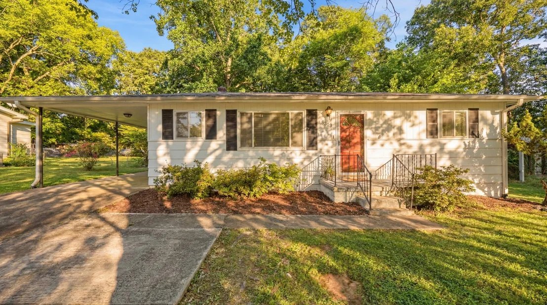 Photo of 8319 Oak Drive
