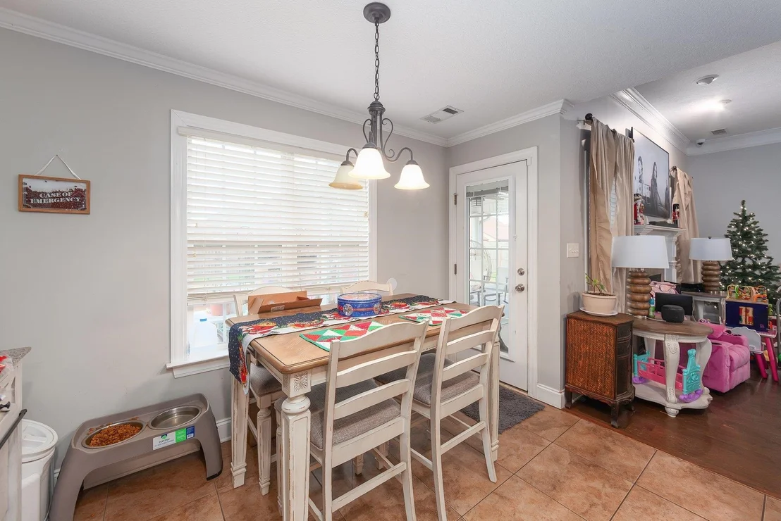 Photo of 315 SHORT LEAF DR