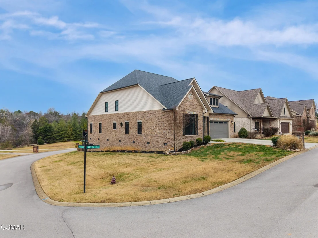 Photo of 701 Waters Edge