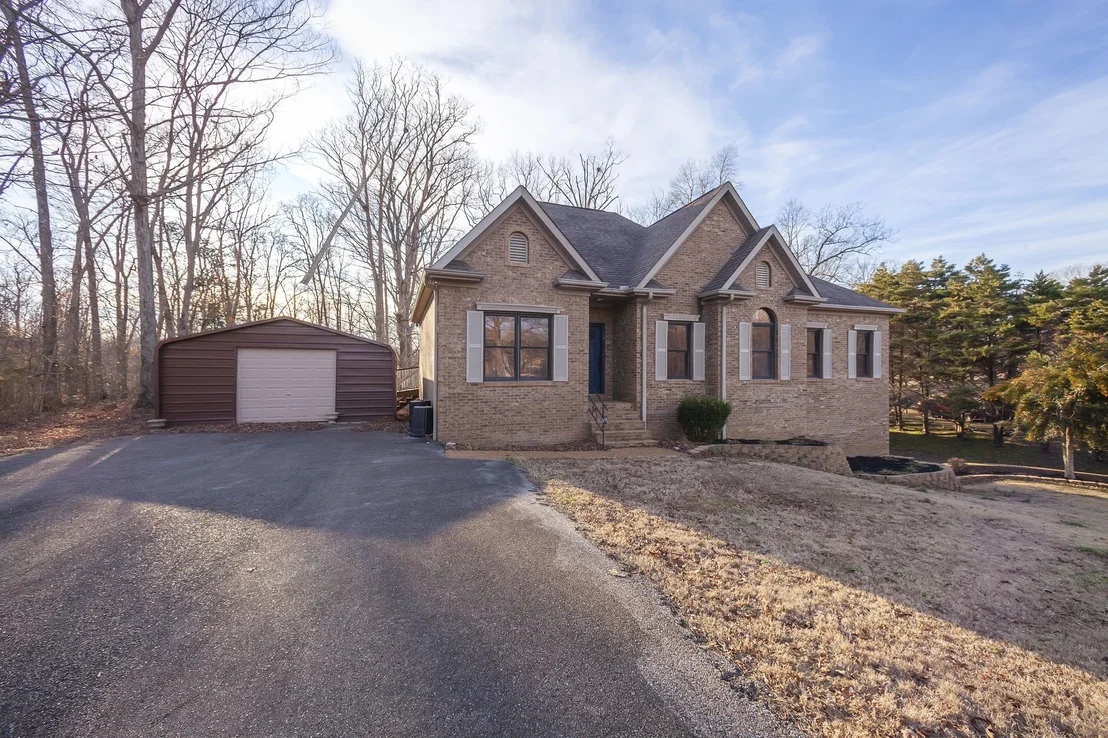 Photo of 40 Pine Cv