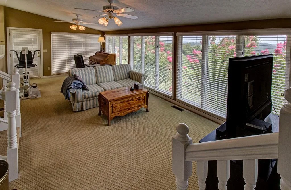 Photo of 351 Grandview Drive