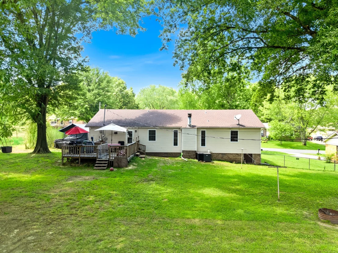 Photo of 155 Penny Ln